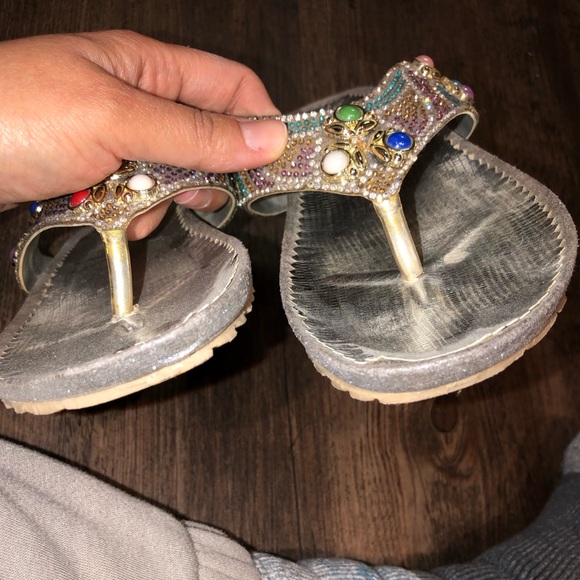 Set of 2 Flip Flops (1 gold, 1 silver); see photos for measurements - Picture 3 of 15